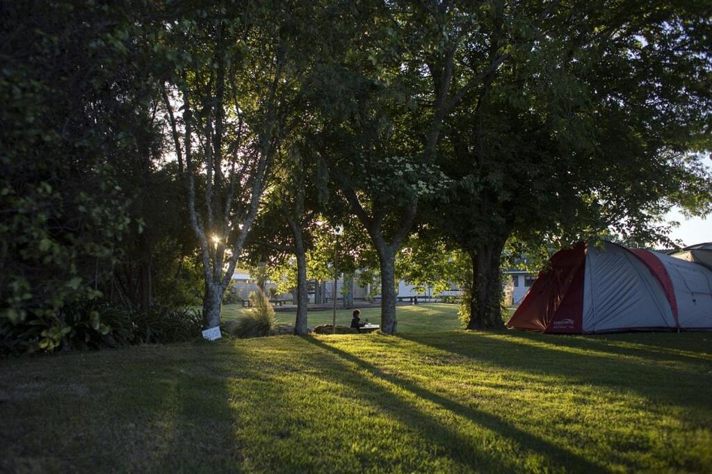 Holdens Bay Holiday Park Роторуа Екстер'єр фото