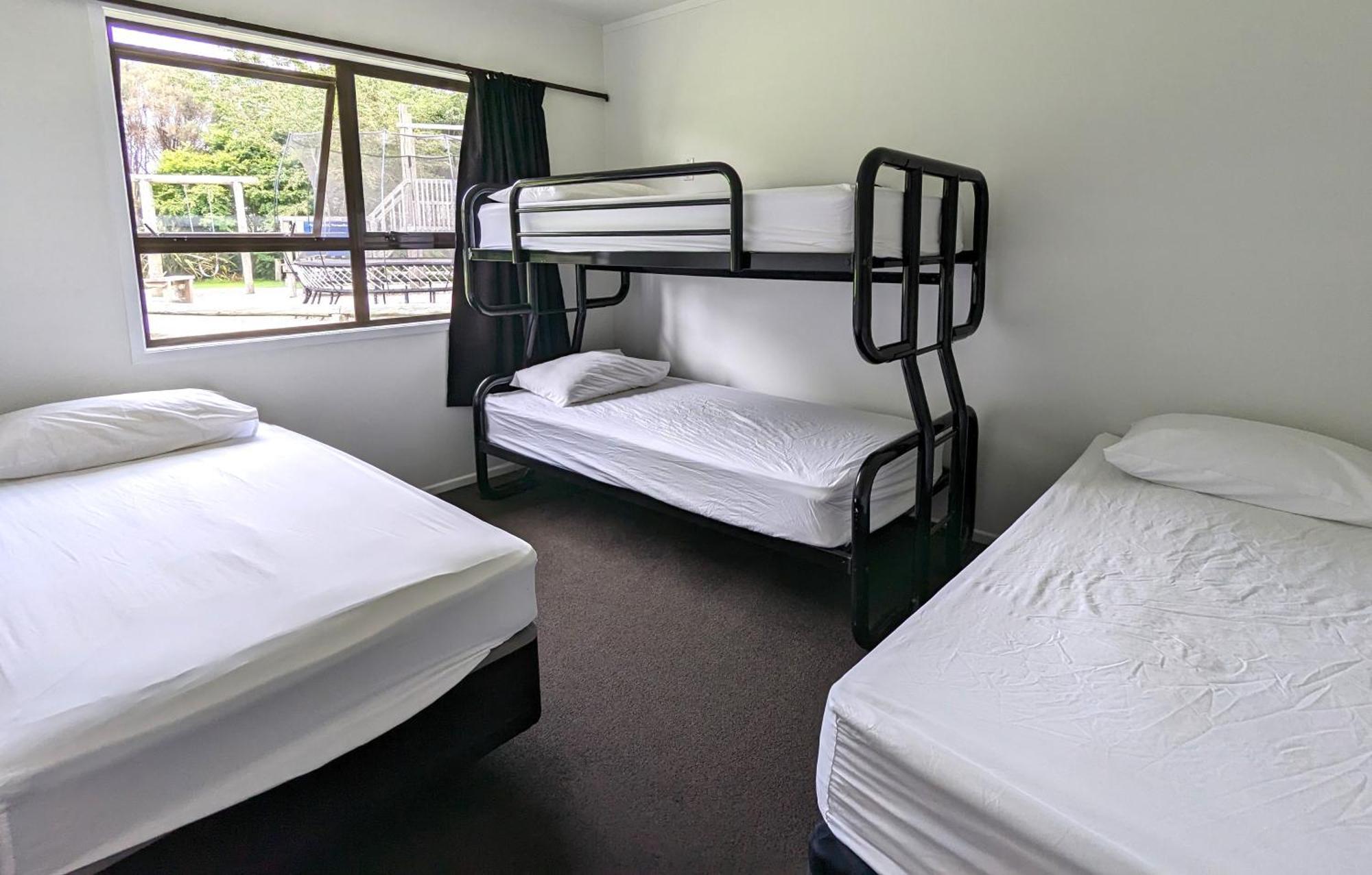 Holdens Bay Holiday Park Роторуа Екстер'єр фото